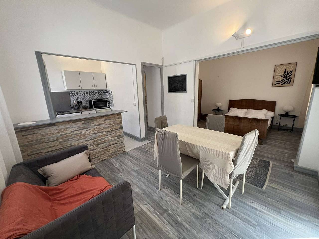 Appartement entier, T2 centre-ville charmant jardin - 2 pers. in Valras-Plage, Côte d'Améthyste