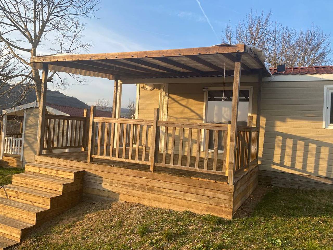 Chalet animaux Ok - 5 pers. in Saint-Georges-de-Luzençon, Parc naturel régional des Grands Causses