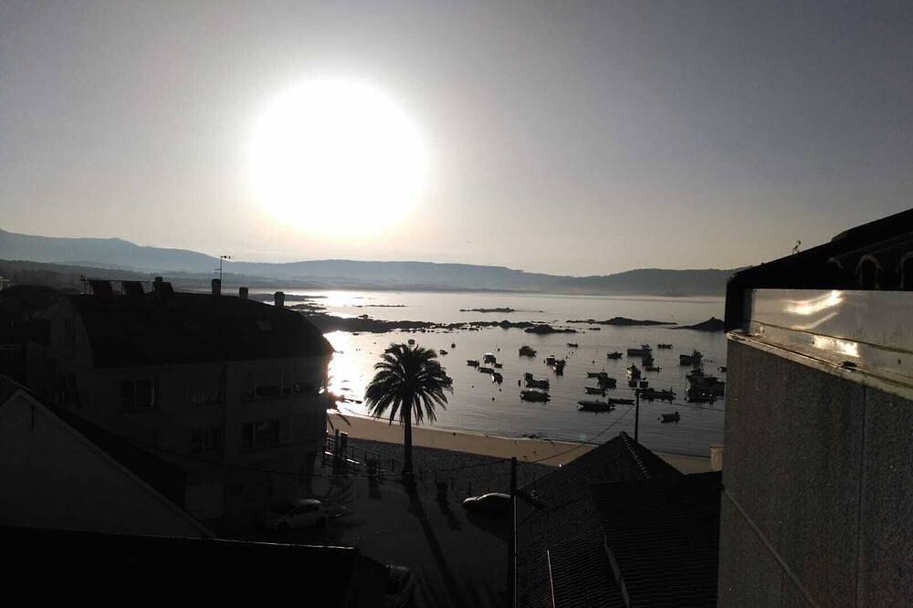 Apartamento entero, Atico  en Corrubedo, las Rias Bajas,  a 40mts de la playa y a 50 min de Santiago in Corrubedo, Riveira