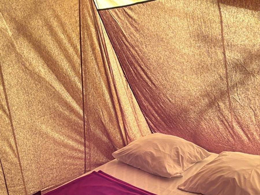 Camping les Pialades - Zelt 5 personen - Voll ausgestattetes Zelt 29m² - 3 Zimmer (ohne Sanitäranlagen) in Nabirat, Périgord Noir