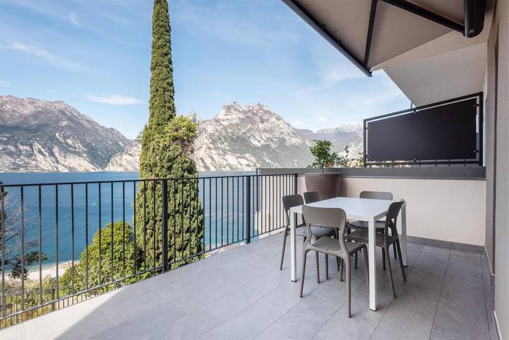 Ferienwohnung für 4 Personen, mit Seeblick und Garten sowie Ausblick in Torbole - 3