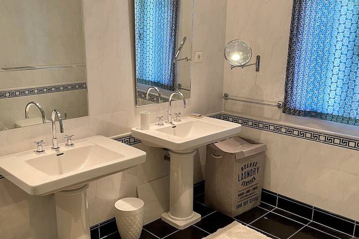 Location de vacances pour 6 personnes, avec jardin à La Verdière - 4