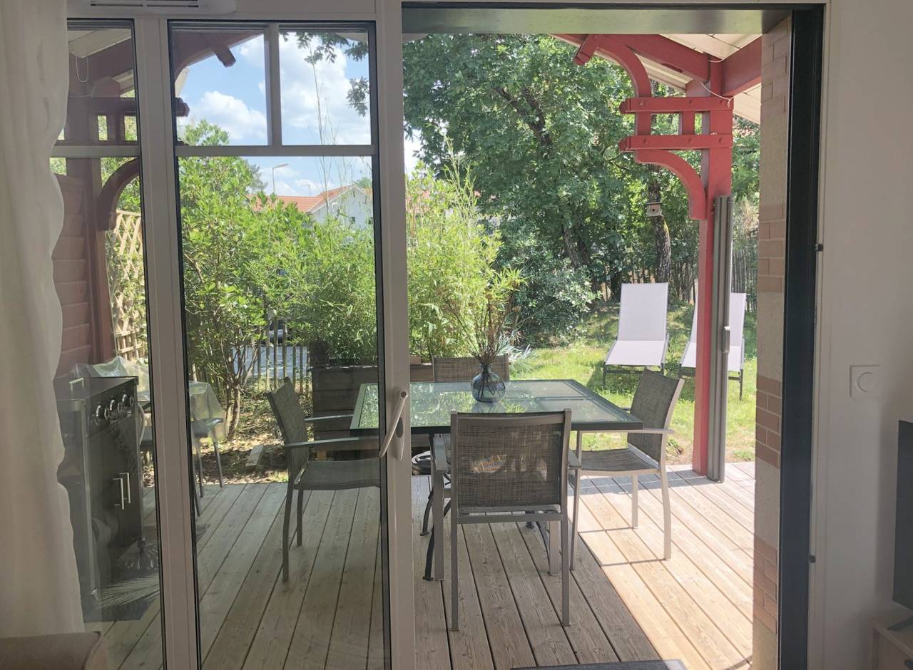 Bassin d'Arcachon, élégante maison climatisée, piscine, parking in La Teste-de-Buch, Région d'Arcachon