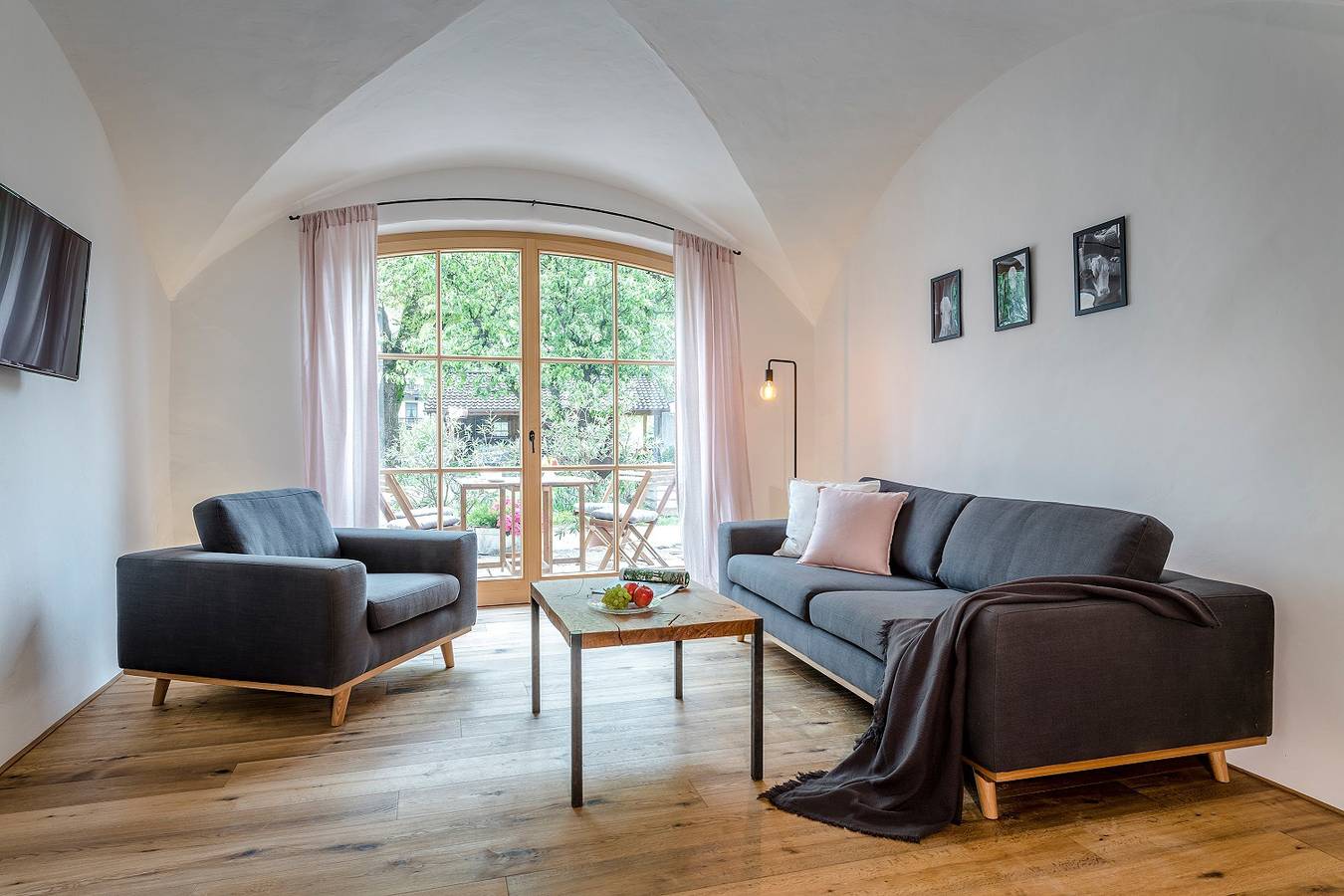 Wastleicherhof - Rahmkammer 76qm, 2 Schlafzimmer, Kamin,  Terrasse in Eggstätt, Chiemsee