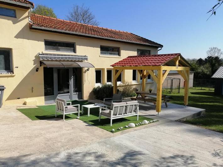 Gîte pour 4 personnes, avec terrasse et jardin à Longpont-sur-Orge