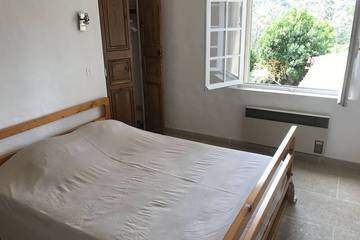 Villa pour 8 Personnes dans Cap Bénat, Bormes-les-Mimosas, Photo 2