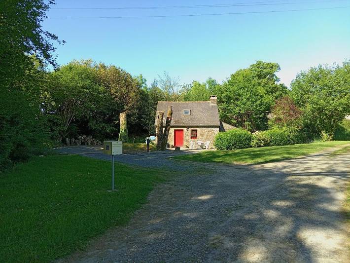 Location de vacances pour 2 personnes, avec jardin et terrasse à Carhaix-Plouguer - 3