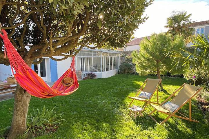 Location de vacances pour 6 personnes, animaux acceptés dans Office De Tourisme Du Chateau D Oleron