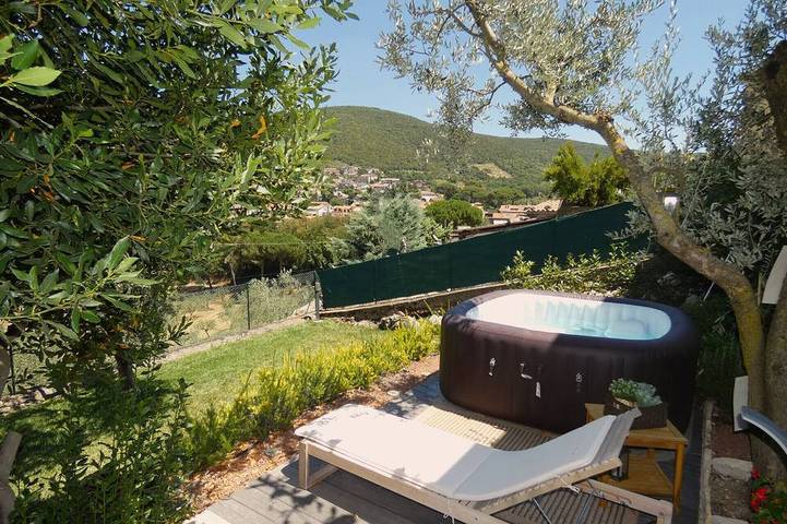 Maison de vacances pour 4 personnes, avec jacuzzi ainsi que terrasse et jardin - 1
