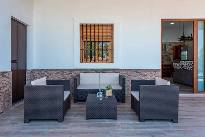 Ferienhaus 'Casa Rural Adalid' mit Pool, Garten, Terrasse und Wlan in Marchena, Sevilla Provinz