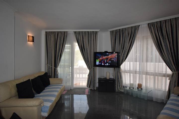 Ferienwohnung für 4 Personen, mit Balkon und Terrasse sowie Garten und Pool in Mijas - 4