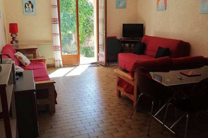 Location de vacances pour 4 personnes, avec terrasse à Sainte-Croix-du-Verdon