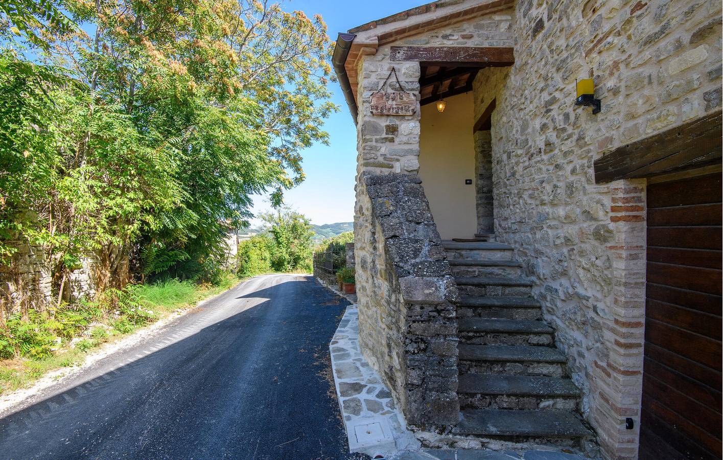 Appartamento intero, Appartamento vacanze per 4 persone con giardino in Frontino, Alta Via dei Parchi