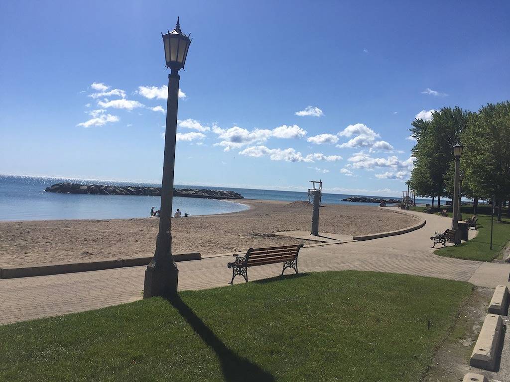 Wunderschön eingerichtete Ranch, nur wenige Minuten von Lakefront, Strand und Downtown entfernt in Lake County (IL)