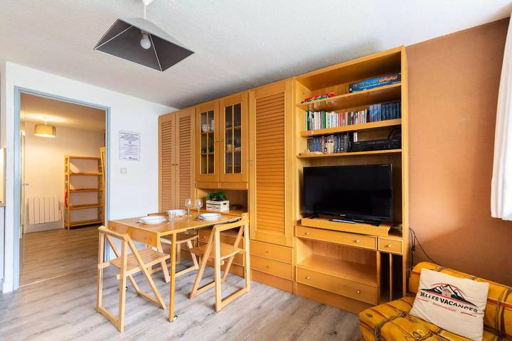 Gîte pour 4 personnes, avec vue et balcon dans Office De Tourisme De Saint Laurent Soulan - 3