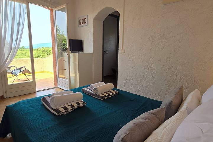Villa pour 6 personnes, avec jardin dans Cala Rossa - 3
