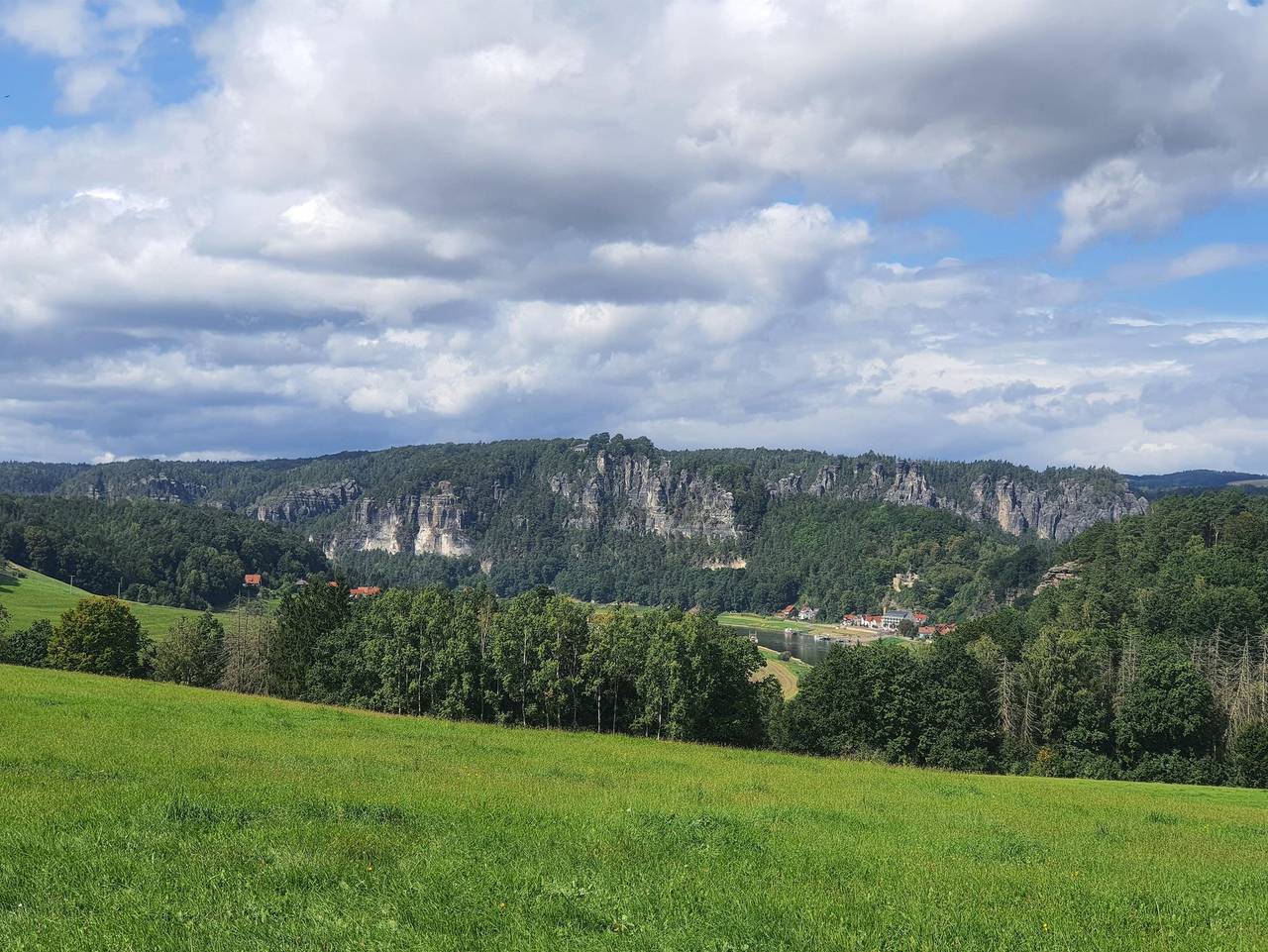 Ganze Ferienwohnung, Arthouse Lilienstein - Ferienwohnung Rose, 1 Schlafraum in Porschdorf, Bad Schandau