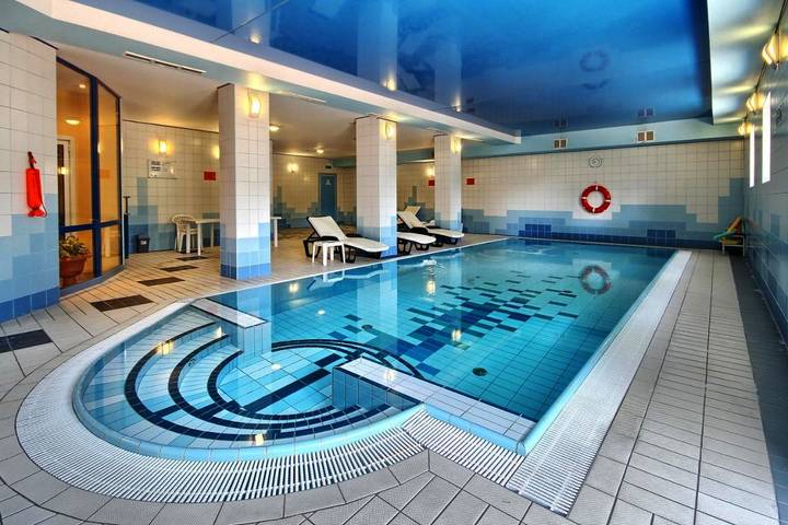 Hotel für 2 Personen, mit Terrasse und Pool sowie Sauna in Oppeln