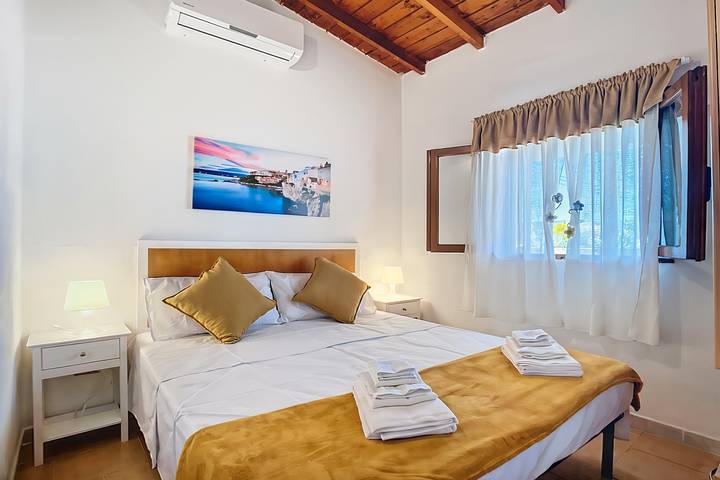 Vacation rental for 4 people, with yard and balcony in Gargano