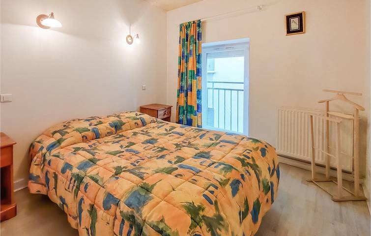 Appartement de vacances entier, Appartement au bord de la rivière avec parking et Internet in Usson-en-Forez, Montbrison