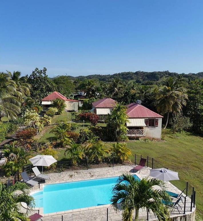 Casa de vacaciones para 5 personas, con piscina además de vistas y jardín - 1