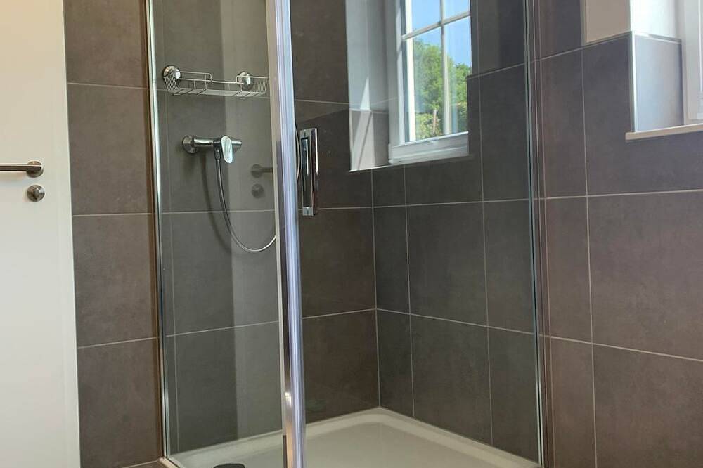 Ganze Wohnung, Ferienwohnung Schöne Aussicht - Appartement/Fewo, Dusche und Bad, Wc, 2 in Simmertal, Landkreis Bad Kreuznach