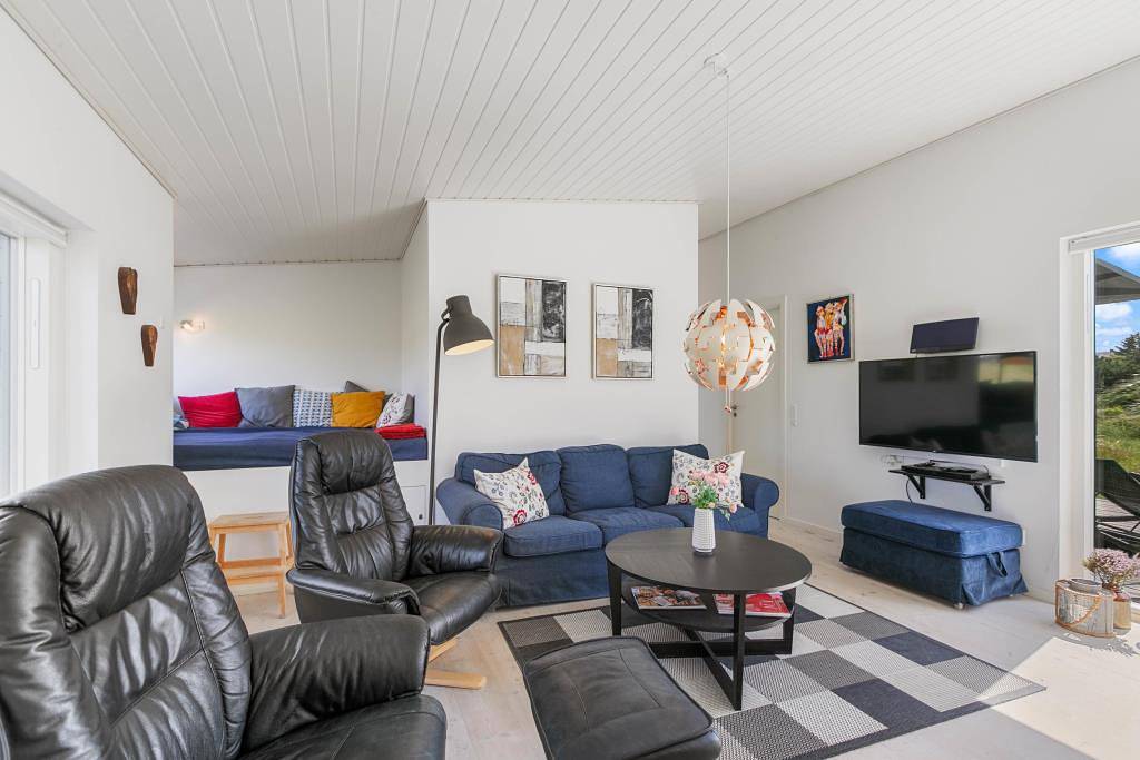 Geschmackvolles Sommerhaus mit Sauna und Spa in Henne Strand in Henne, Varde
