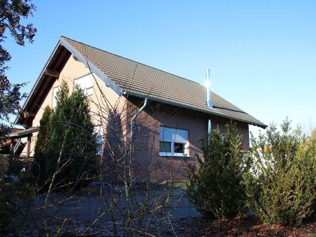 Ferienhaus in Wiesbaum mit Barbecue in Wiesbaum, Vulkaneifel