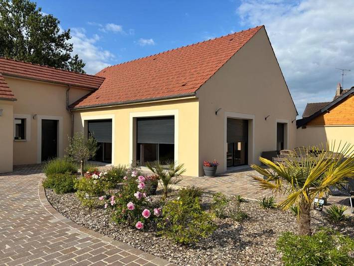 Cottage pour 10 personnes, avec jardin à Boutigny