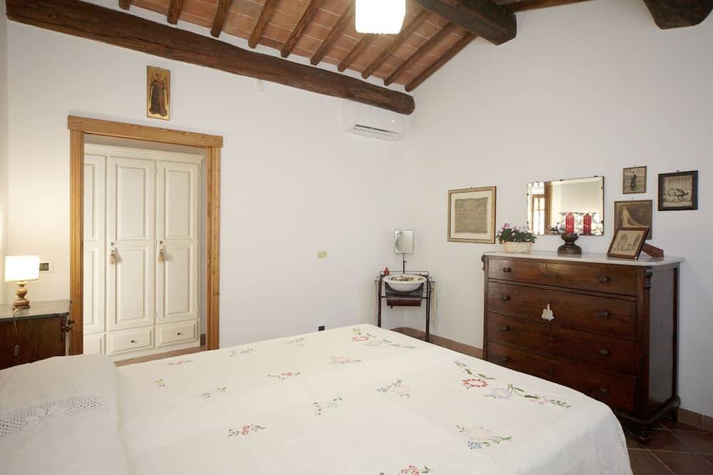 Pulcianese im Herzen der Hügel von Siena in Monteroni d'Arbia, Siena Provinz