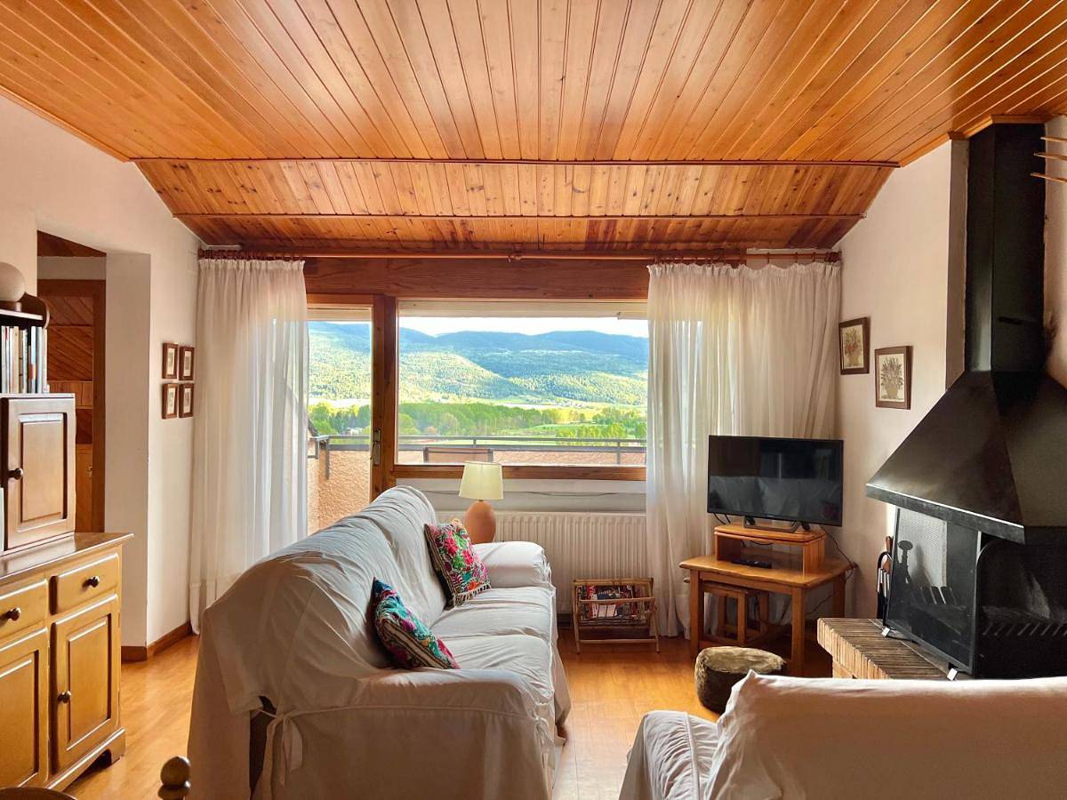 Apartamento entero, Piso Puigcerda vistas y piscina in Puigcerdá, Pirineo Catalan