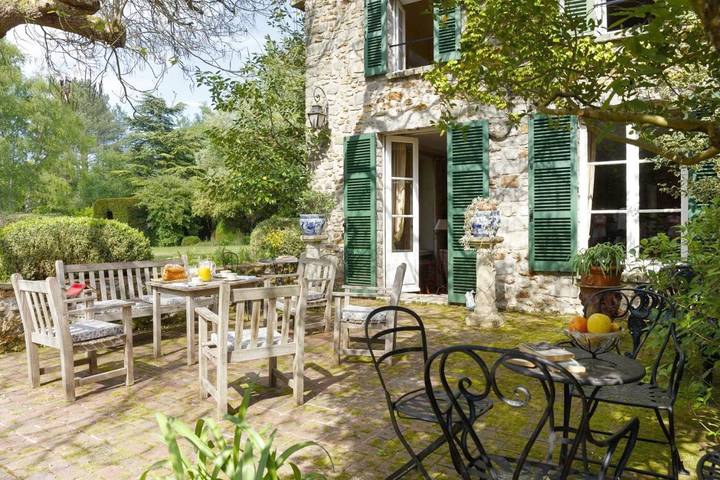 Location de vacances pour 11 personnes, avec piscine et jardin, animaux acceptés à Saint-Martin-en-Bière - 3