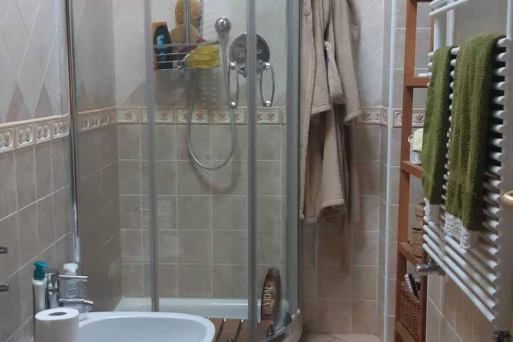 Romantic house with swimming pool near Bologna & Florence Cin: It047018C2Oxjnjab8 in Sambuca Pistoiese, Pistoia Provinz