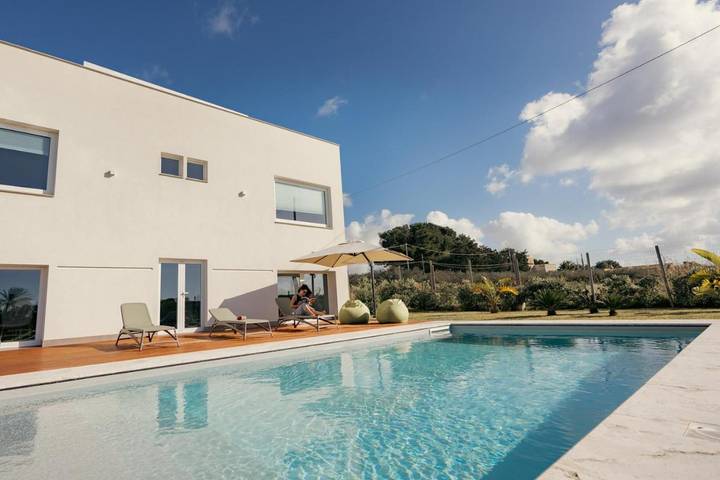 B&b per 2 persone, con piscina e giardino nonché panorama a Marsala
