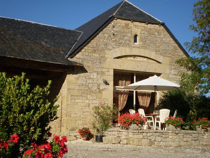 Location de vacances pour 8 personnes, avec Balcon ainsi que Terrasse et Jardin à Le Vibal