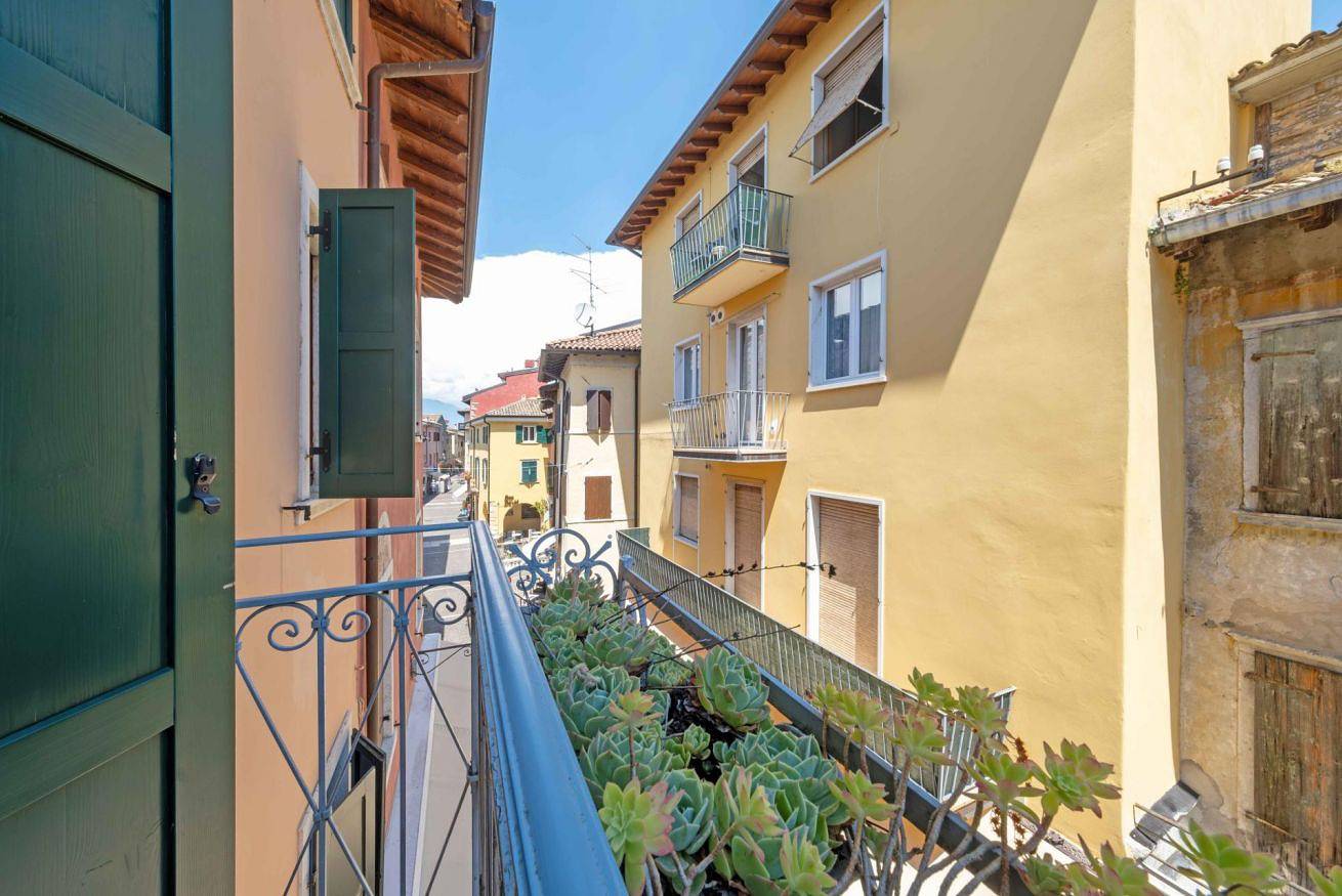 Ganze Wohnung, Apartmentsgarda - Residenza Emanuele in Torri del Benaco, Gardasee-Berge