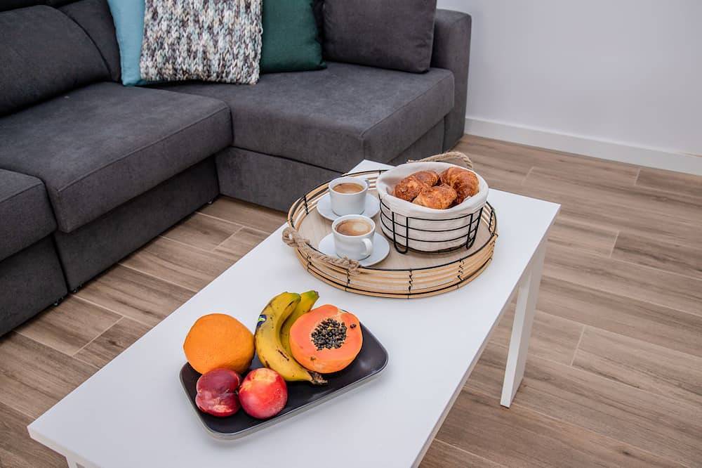 Villa Erbania (Villaverde) in Villaverde, La Oliva