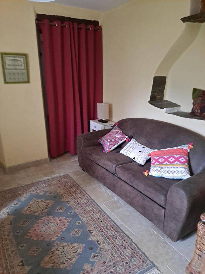 Gîte pour 2 personnes, avec terrasse ainsi que jardin et vue à Luri - 2