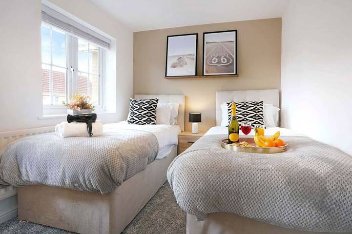 Holiday rental for 5 people, with garden in Luton