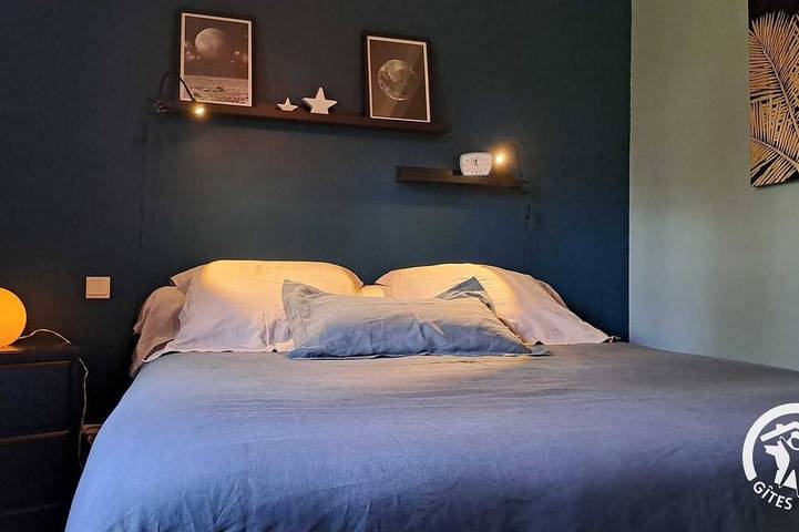 Location de vacances pour 6 personnes, avec jardin et piscine, animaux acceptés à Puycelsi - 4