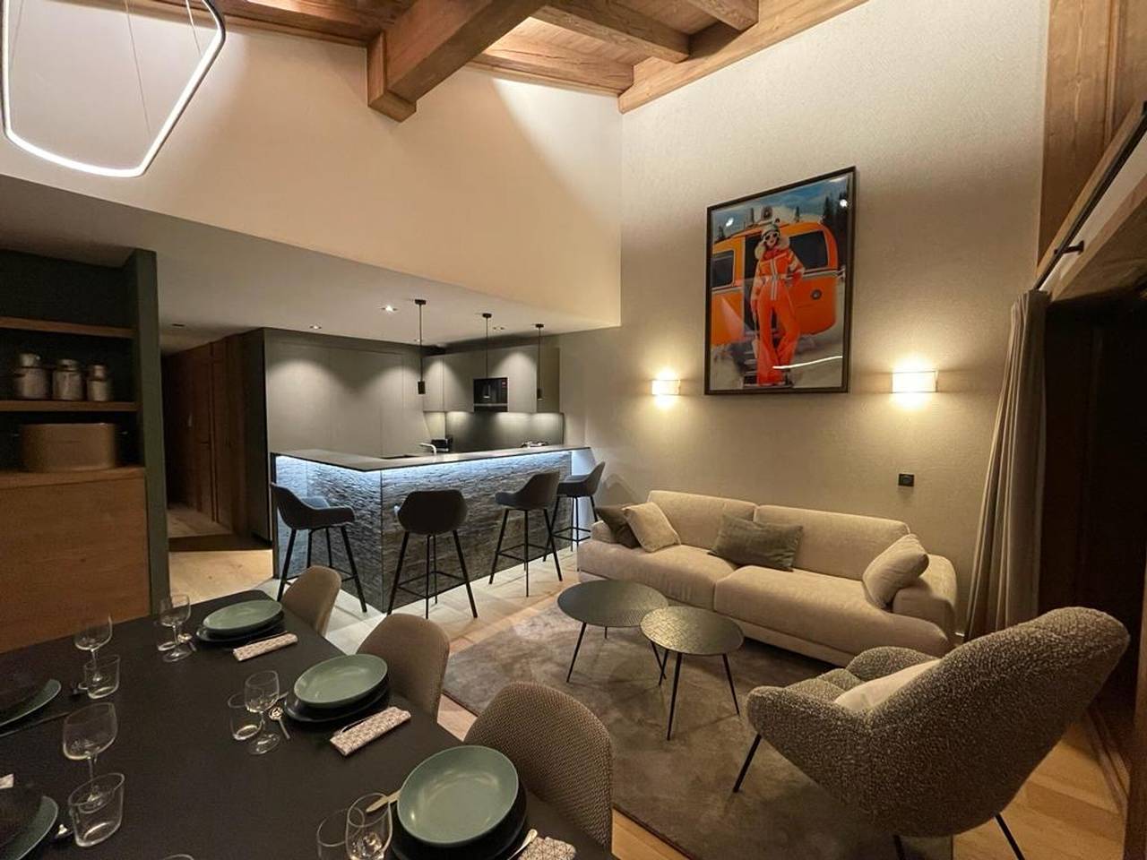 Entire apartment, Méribel Mottaret - 3-bedroom apartment, 6 guests, parking, terrace, ski-in/ski-out in Méribel-Mottaret, Les Allues