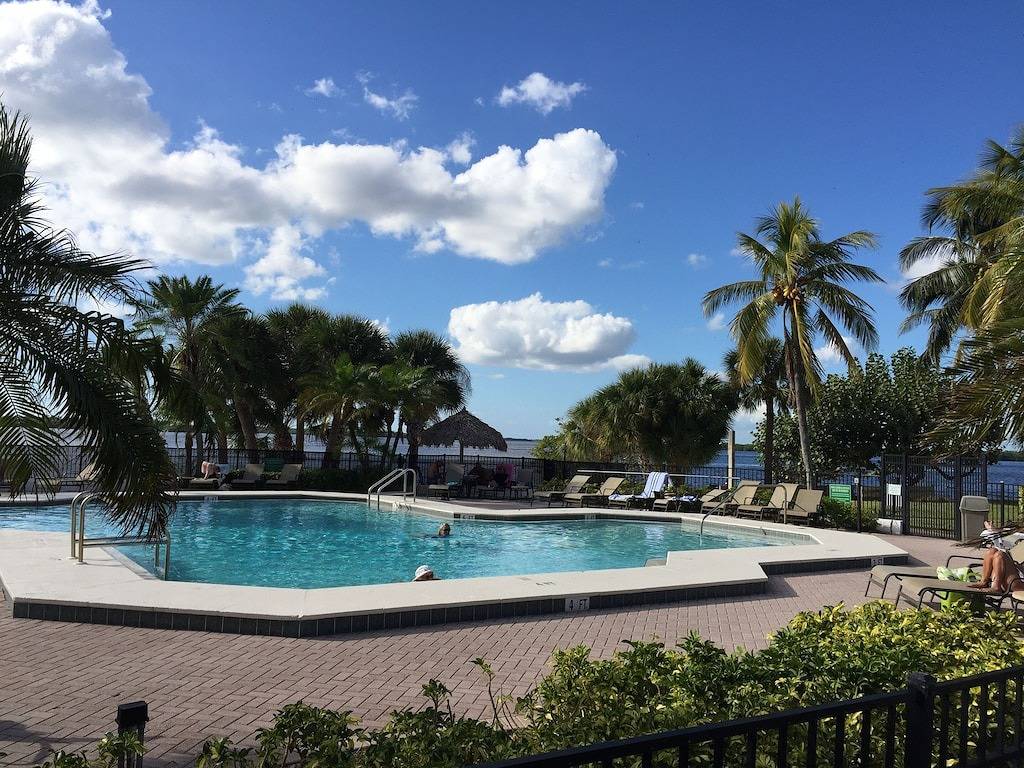 Ganze Wohnung, Sanibel Harbour Tower Waterfront 2Br / 2B mit Nutzung des 4-Sterne-Resorts - 9th Fl in Punta Rassa, Southwest Florida