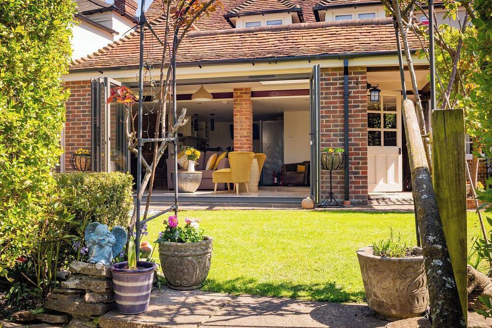 2 bedroom accommodation in Winchester in Winchester, South Downs