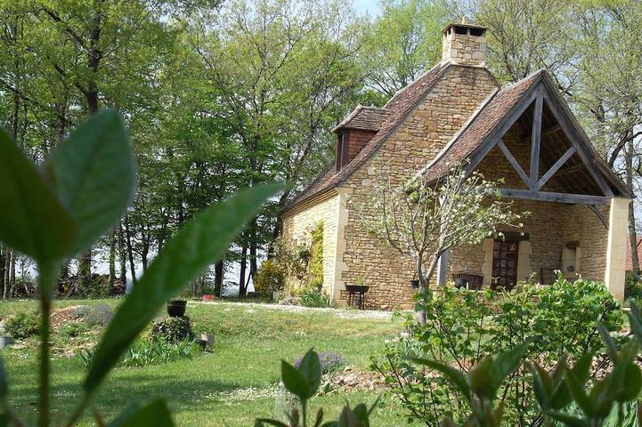 Maison de vacances pour 3 personnes, avec Terrasse et Jardin à Saint-Amand-de-Coly