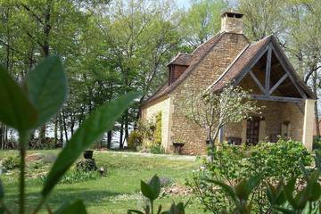 Maison de vacances pour 3 personnes, avec jardin, animaux acceptés à Saint-Amand-de-Coly