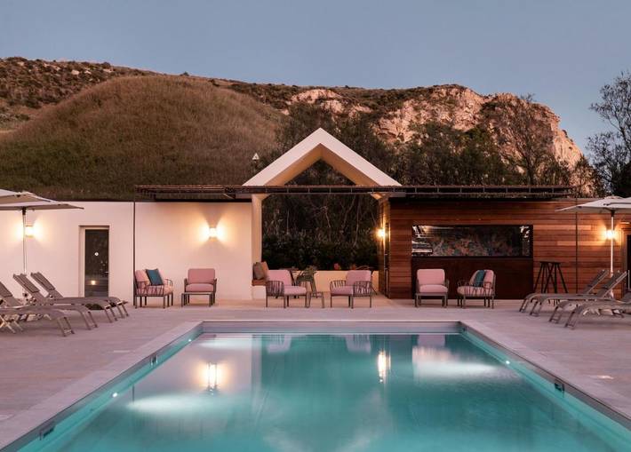 Ferienhaus für 2 Personen, mit Balkon und Terrasse sowie Garten und Pool