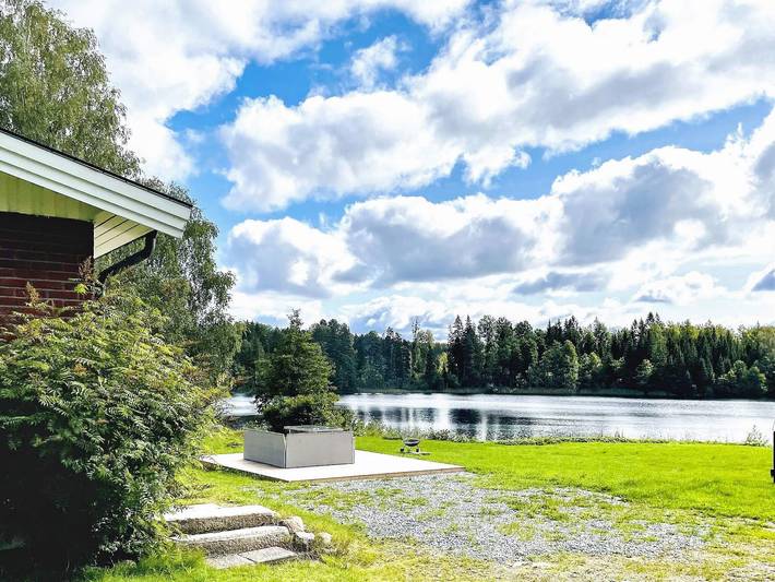 Ferienhaus für 5 Personen, mit Terrasse und Ausblick sowie Seeblick in Schweden