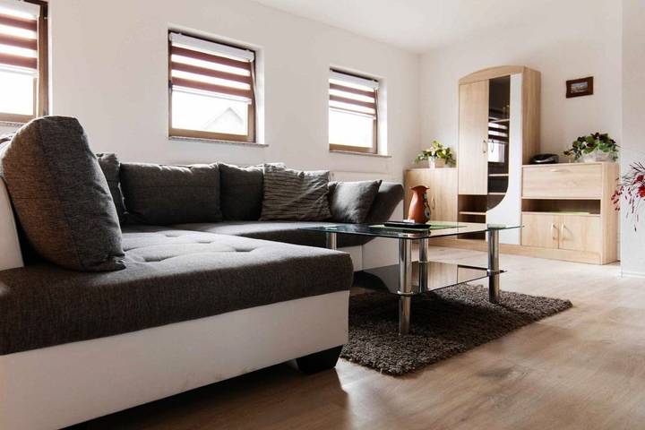 Ferienwohnung für 2 Personen, mit Terrasse und Garten sowie Pool in Bad Schlema