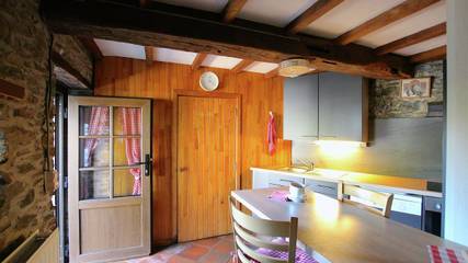 Gîte pour 3 personnes, avec terrasse et jardin, animaux acceptés à Bièvre