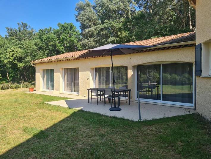 Gîte pour 4 personnes, avec terrasse et piscine à Bouchet - 3